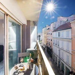 Apartment Near Croisette- 4 Star -seaview Cannes